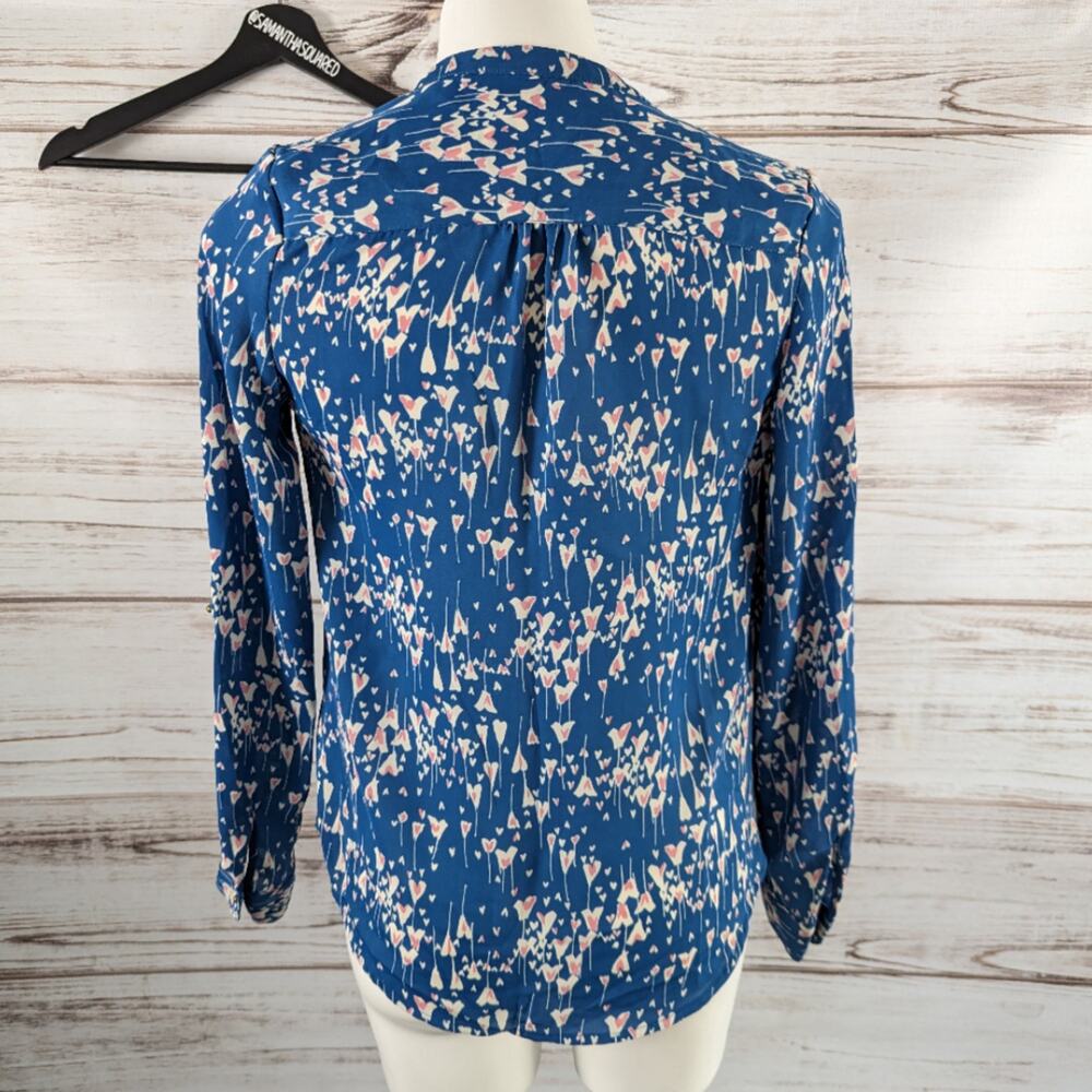 LC Lauren Conrad Blue with Heart Print Blouse sz XS - Picture 7 of 7